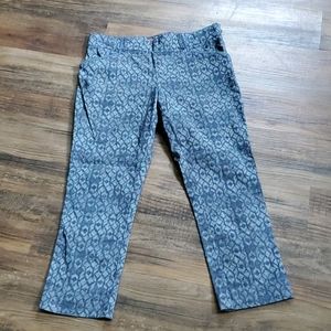 Almost new Cartonnier Anthropology capris sz 6 blue.